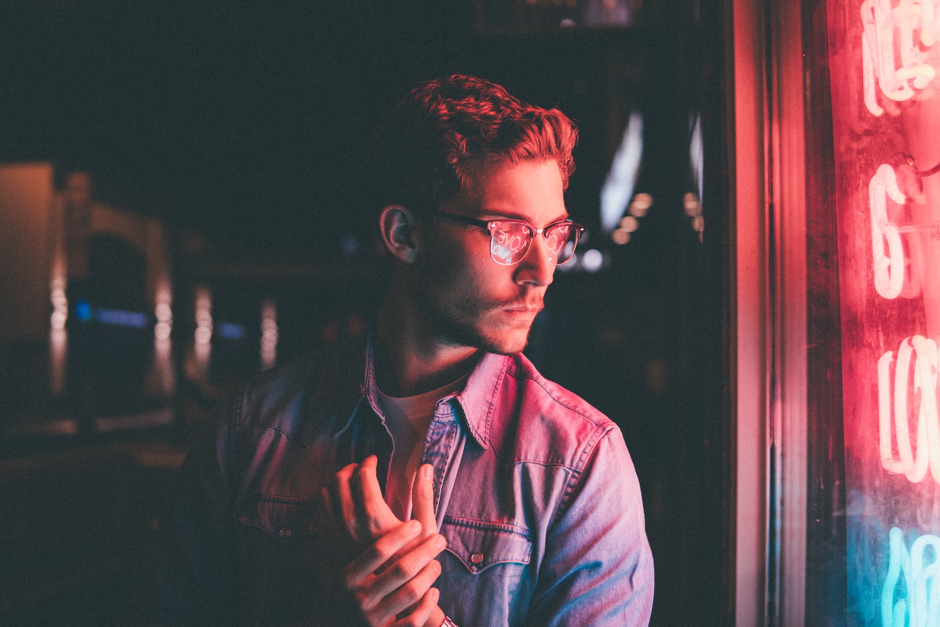 comment porter une chemise en jean